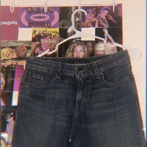 Levi’s Women size M FITS S-M best